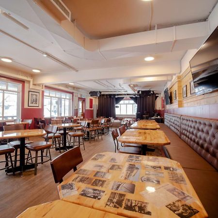 Party Hostel - The Canmore Hotel Hostel Extérieur photo